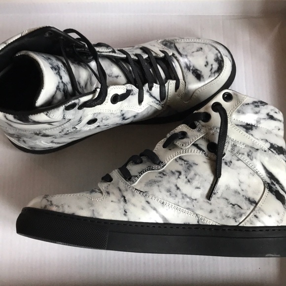 Balenciaga marble sneakers. Size 35 - Picture 2 of 4